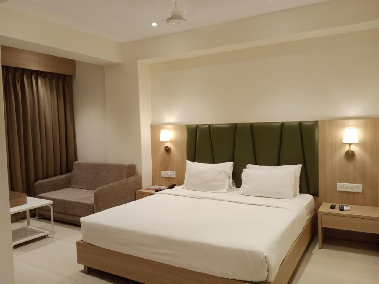לונבלה Meritas Crystal Resort מראה חיצוני תמונה